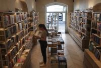 10 knjig, ki jih priporoča Beletrinina knjigarnarka Ema Knific Korsika